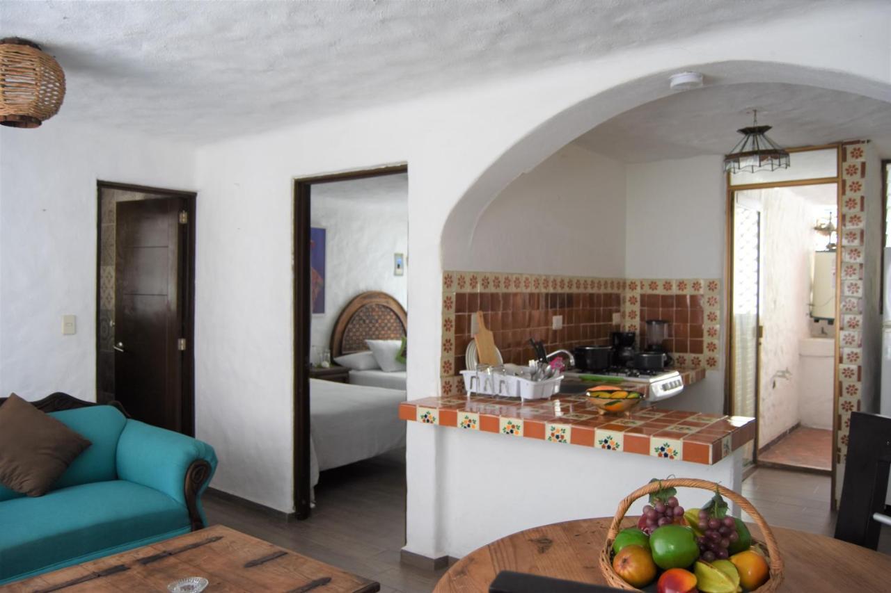 Petit Hotel Pilitas (Adults Only) Puerto Vallarta Eksteriør bilde