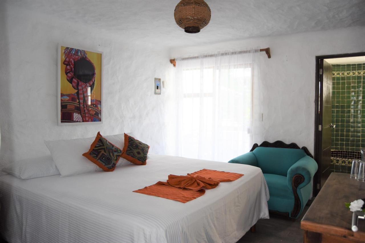 Petit Hotel Pilitas (Adults Only) Puerto Vallarta Eksteriør bilde