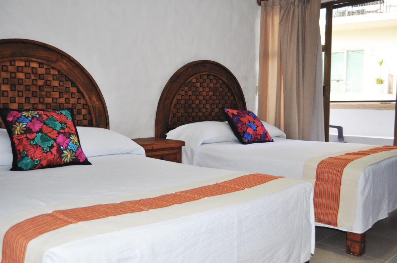 Petit Hotel Pilitas (Adults Only) Puerto Vallarta Eksteriør bilde
