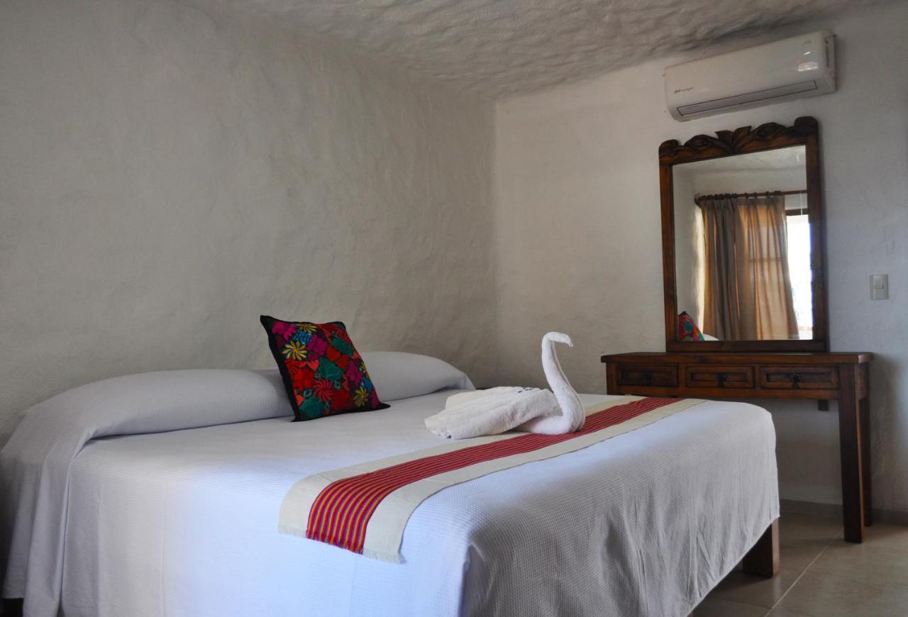 Petit Hotel Pilitas (Adults Only) Puerto Vallarta Eksteriør bilde